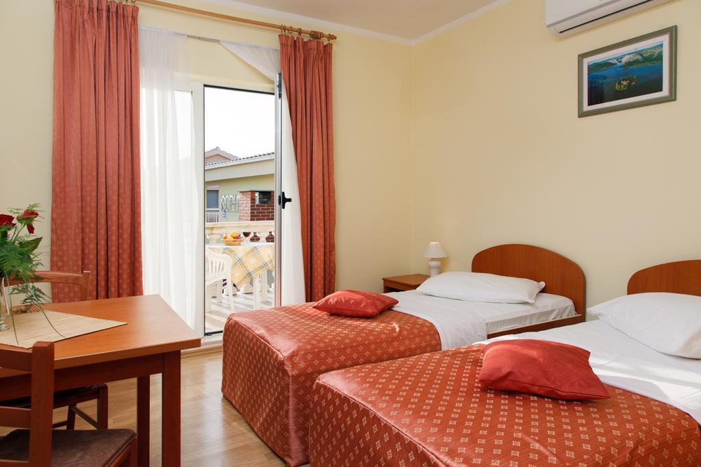 Apartments Vukusic Zaboric Oda fotoğraf
