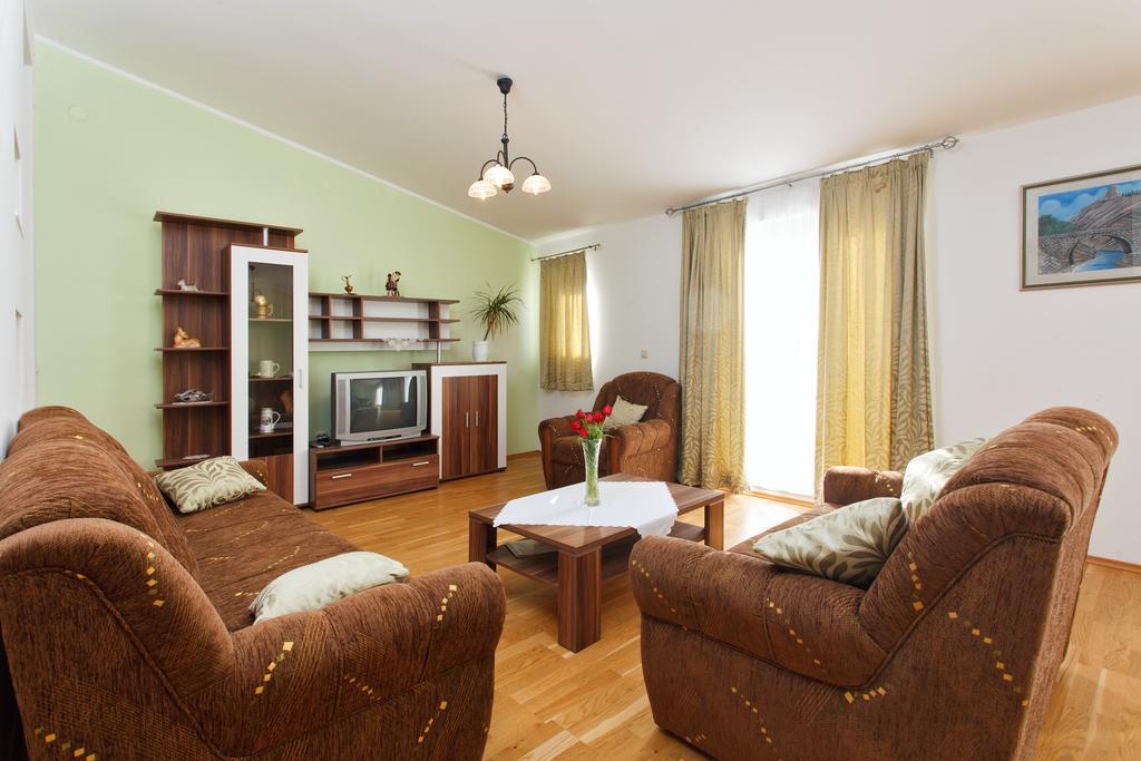 Apartments Vukusic Zaboric Oda fotoğraf