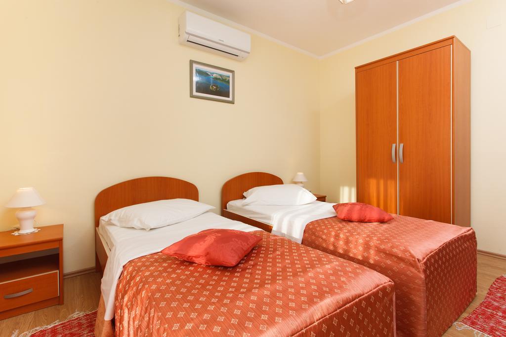 Apartments Vukusic Zaboric Oda fotoğraf